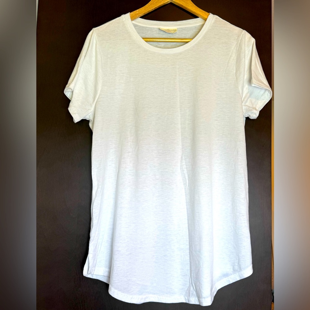 NWOT BOBBIE BROOKS Classic White Women's Top
